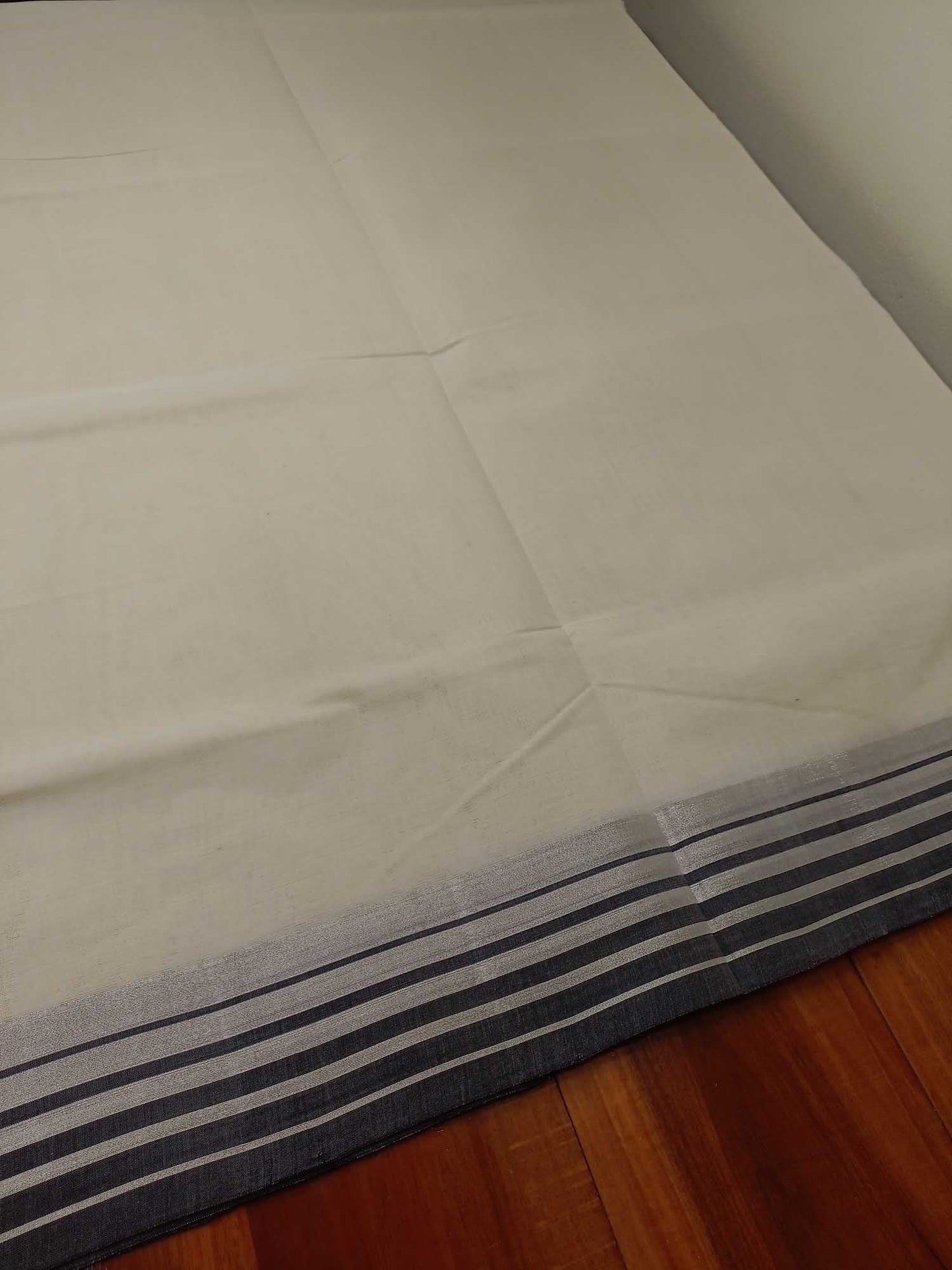Kerala Kasavu Saree for Women