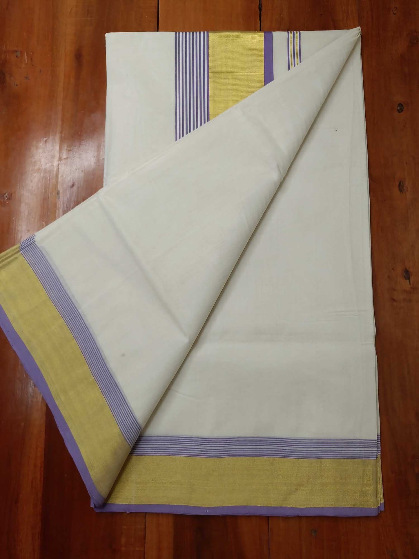 Kerala Kasavu Saree for Women