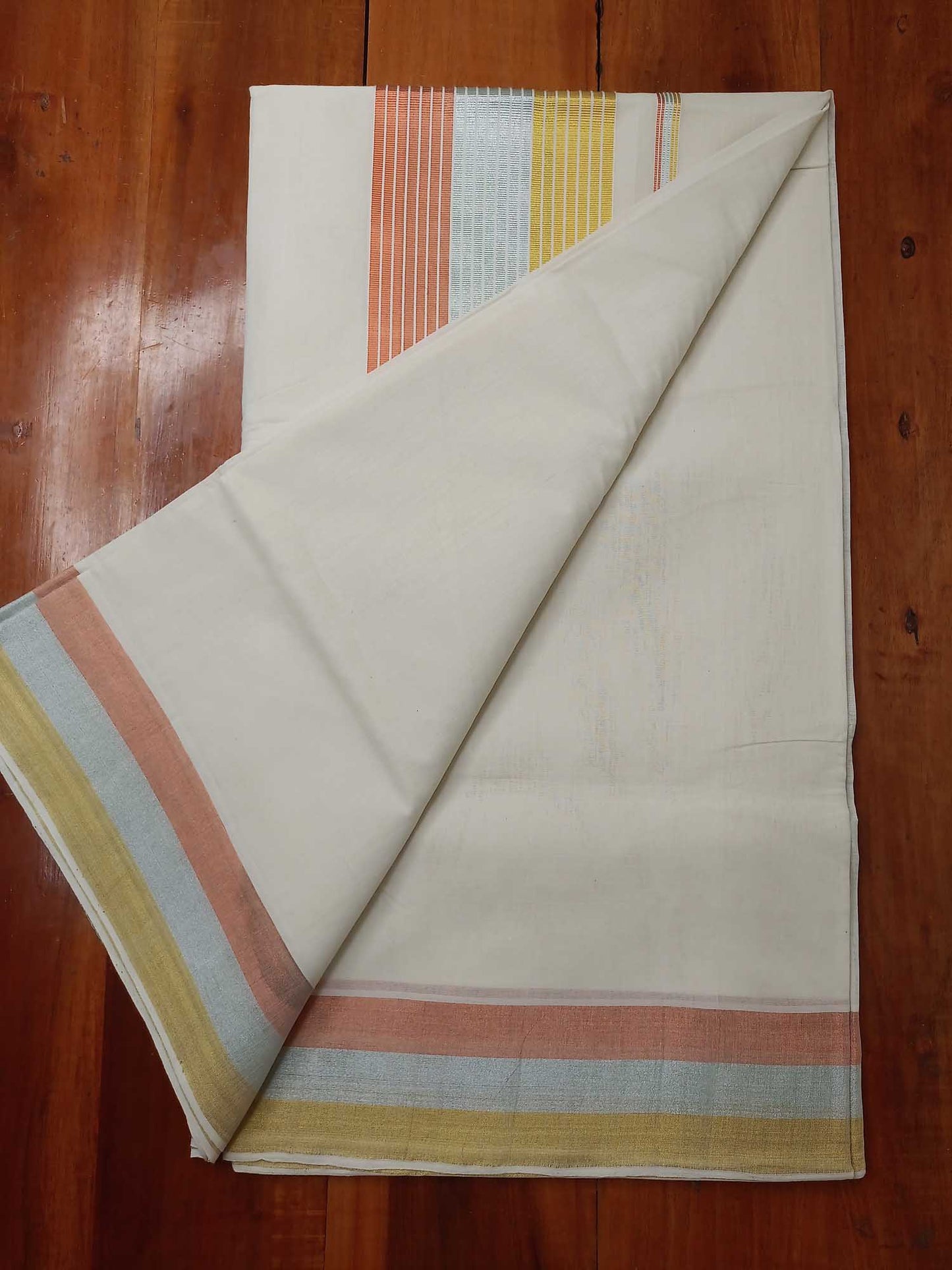 Kerala Kasavu Saree for Women