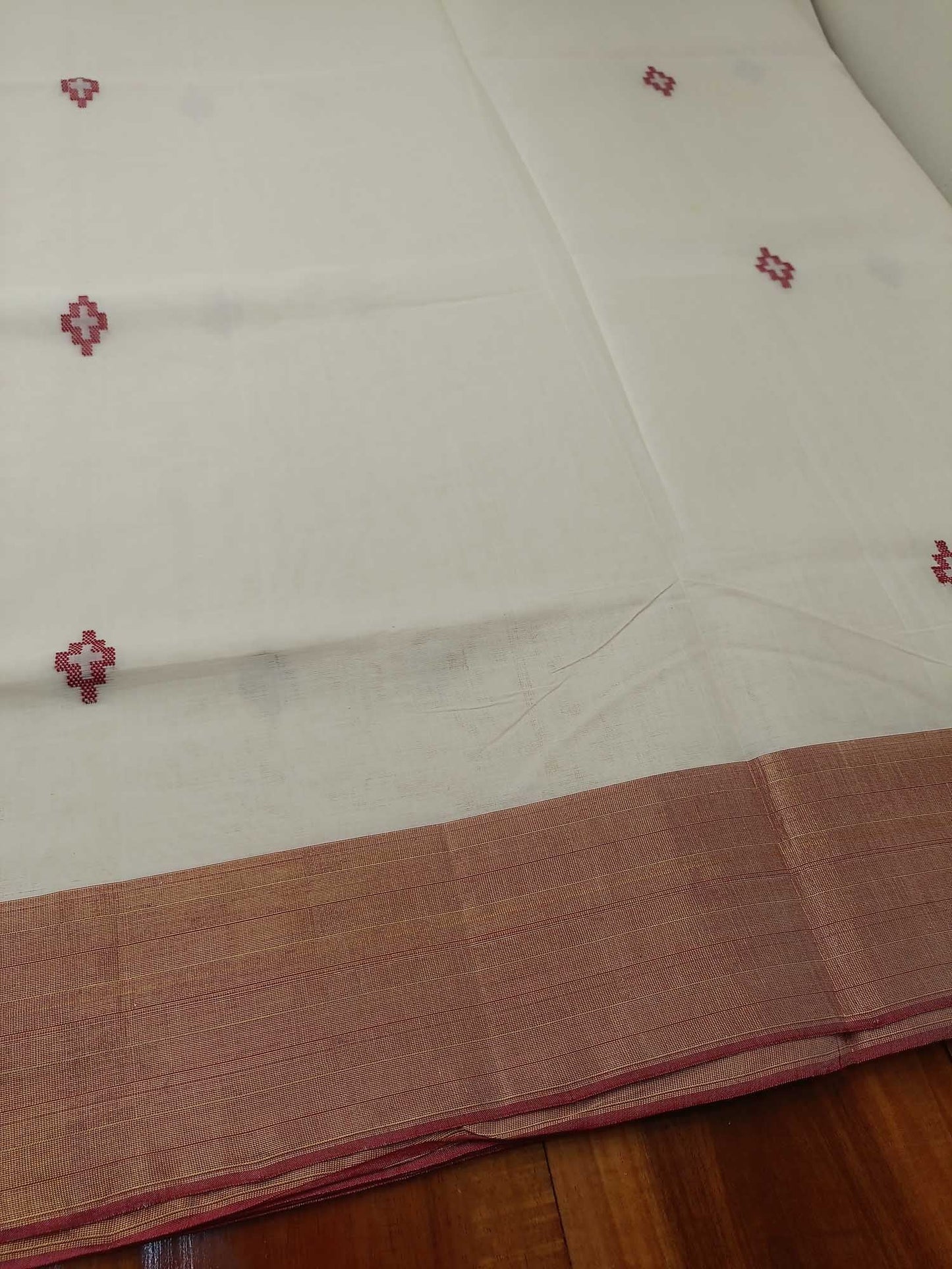 Kerala Kasavu Saree for Women