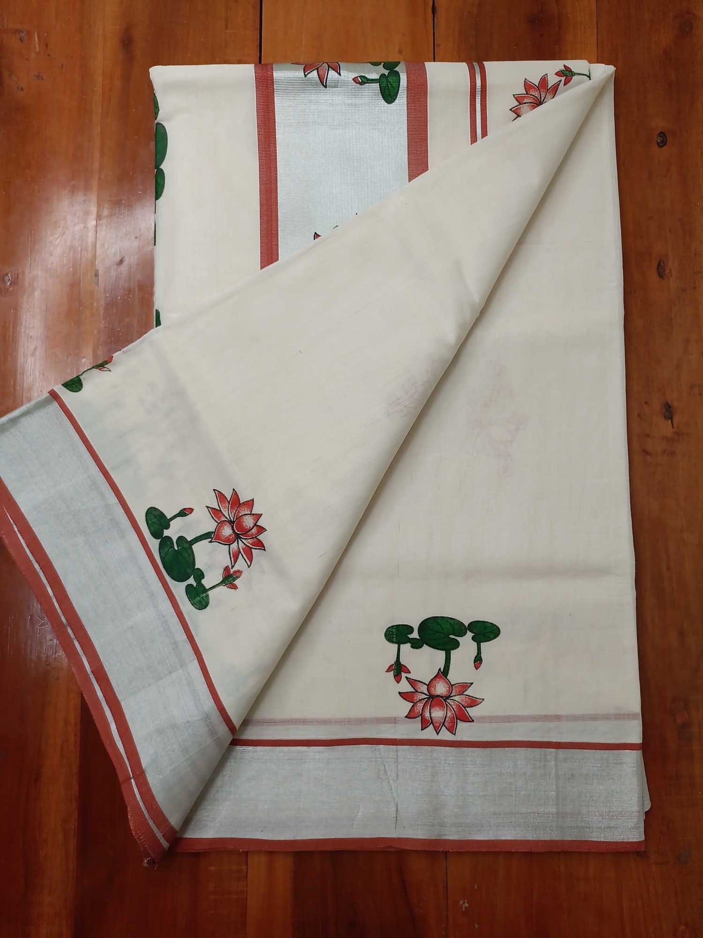 Kerala Kasavu Saree for Women