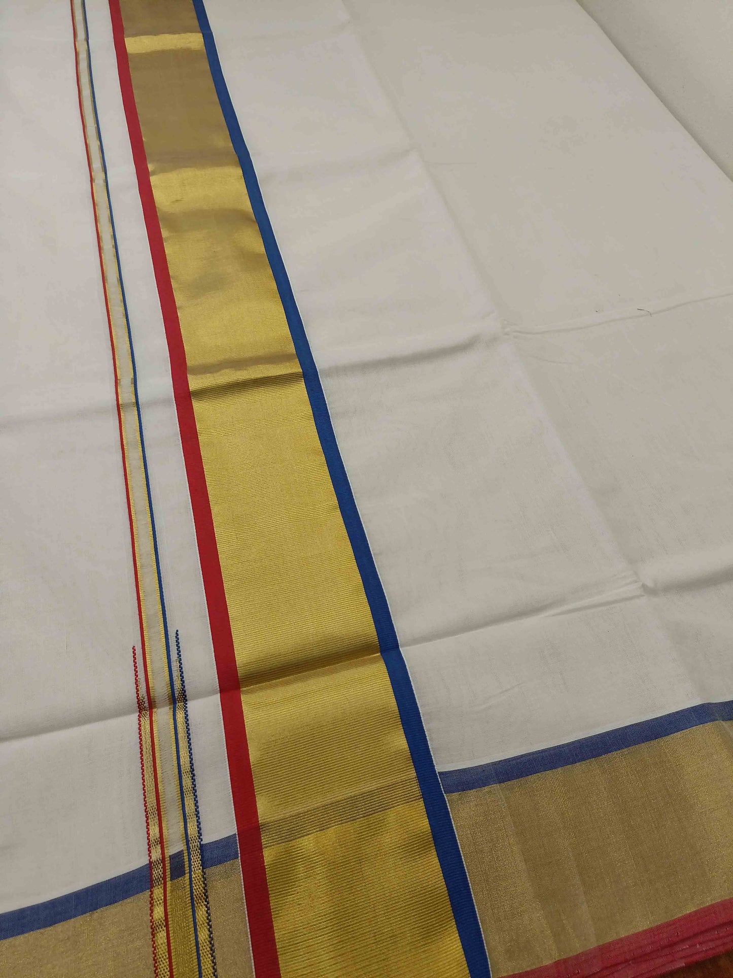Kuthampully Handloom Kasavu Saree