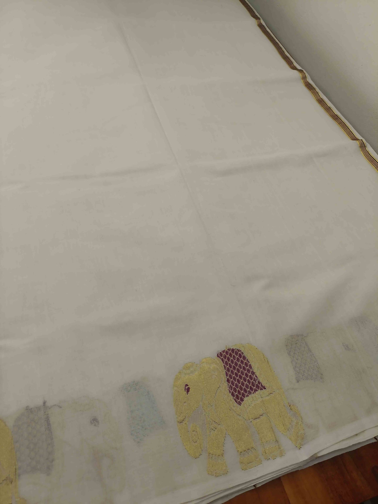 Kuthampully Handloom Kasavu Saree