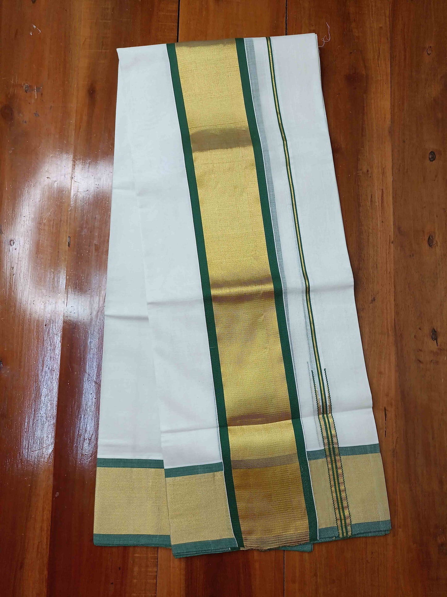 Kuthampully Handloom Kasavu Single Set Mundu