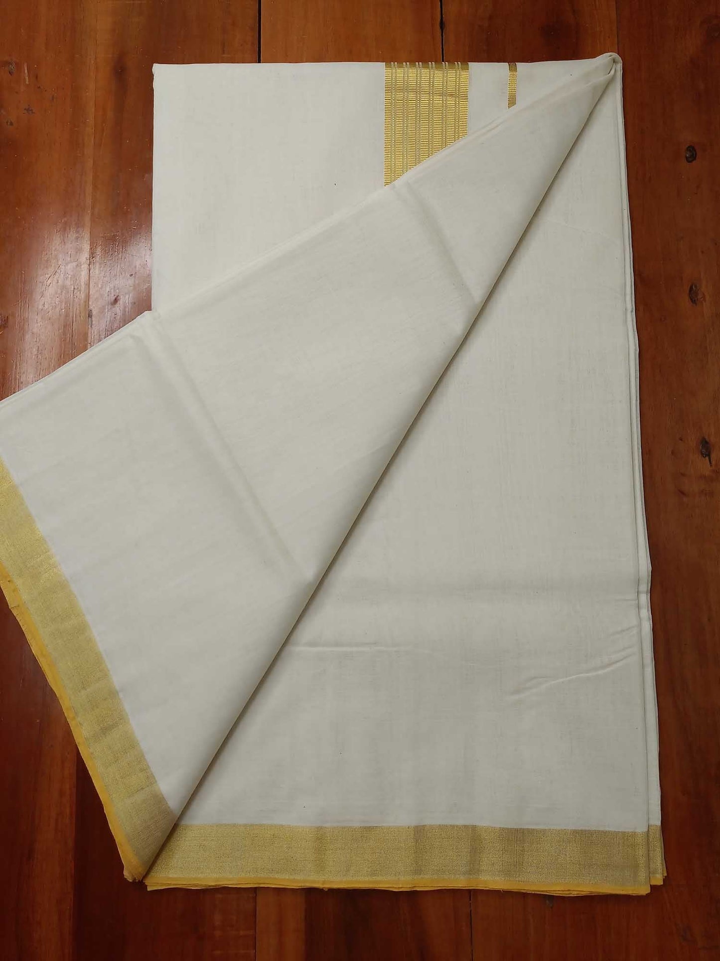 Kerala Kasavu Saree for Women