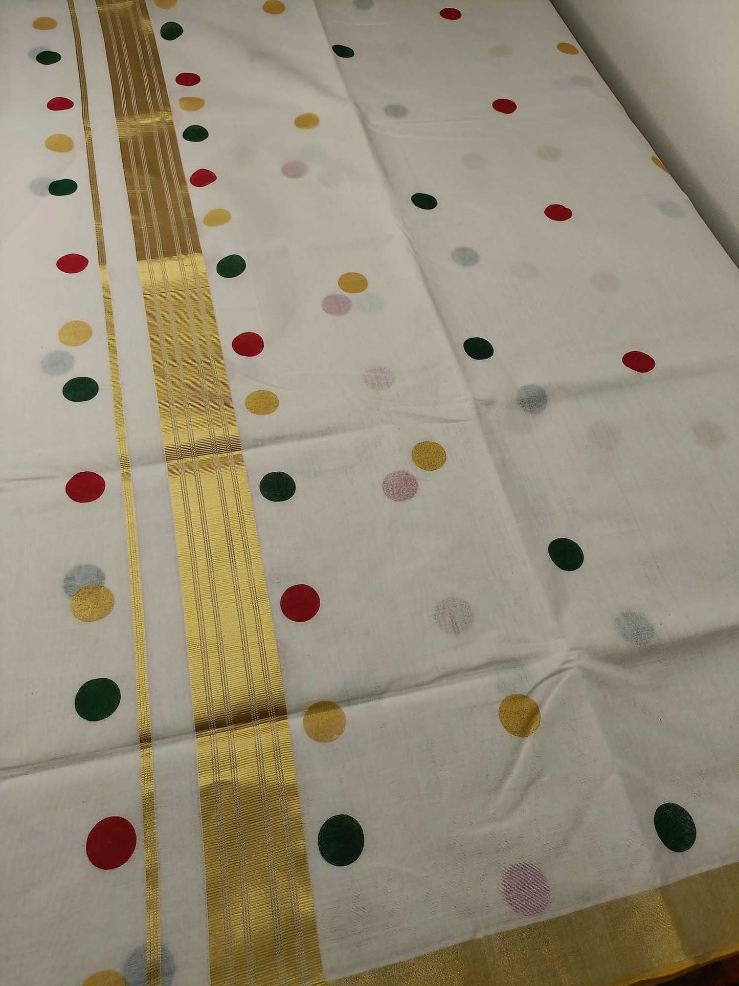 Kerala Kasavu Saree for Women