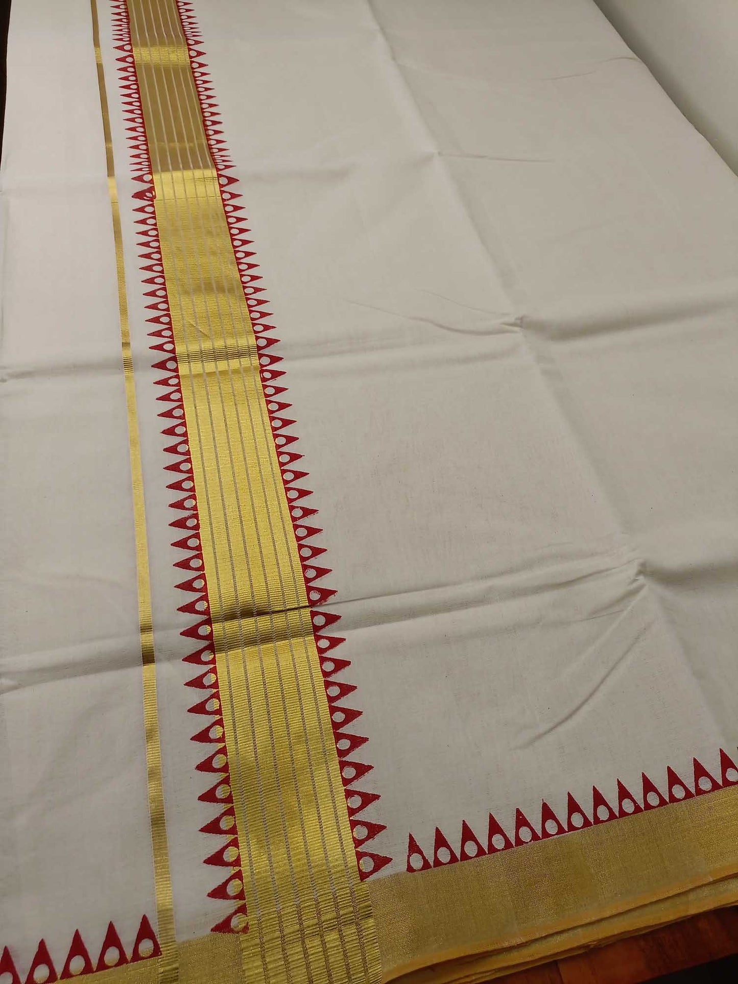 Kerala Kasavu Saree for Women