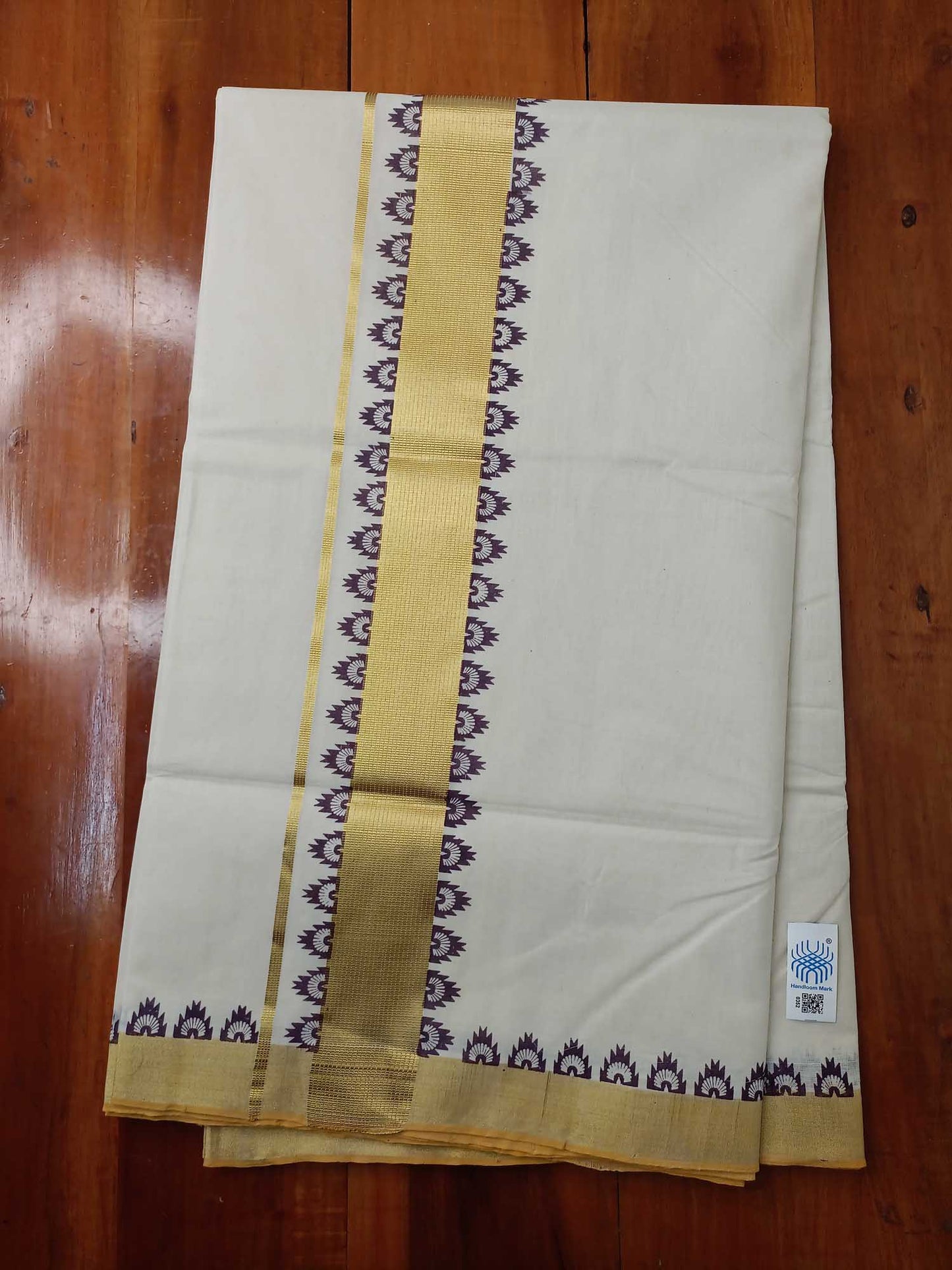 Kerala Kasavu Saree for Women