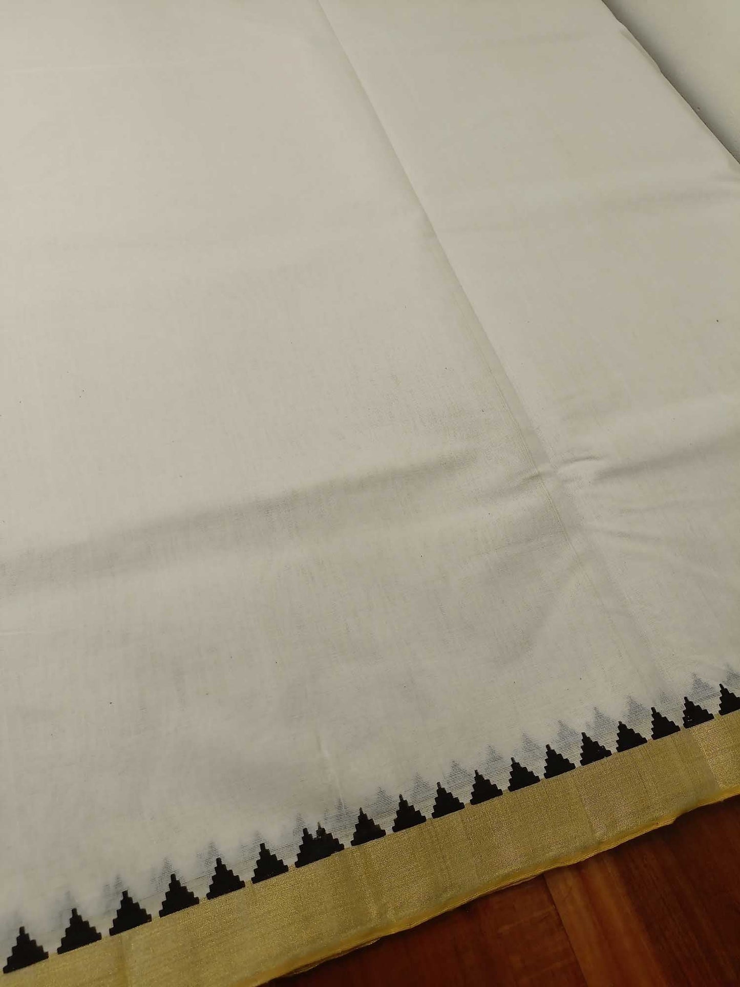 Kerala Kasavu Saree for Women