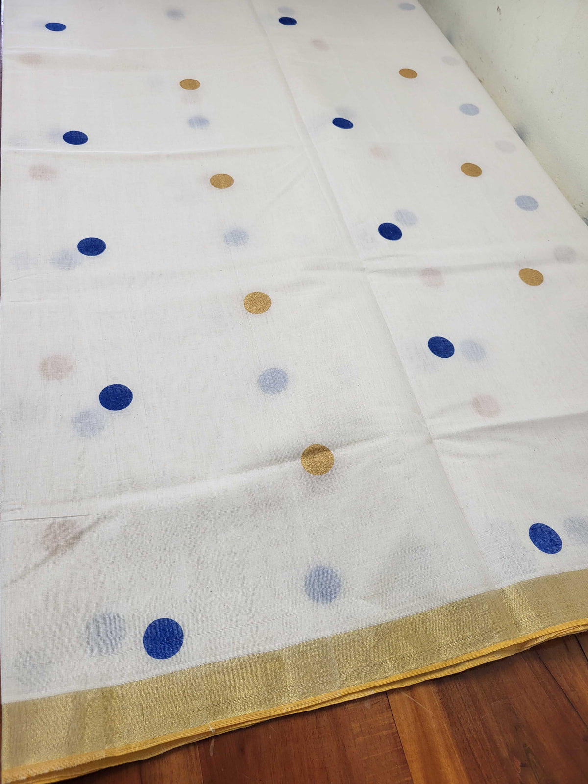 Kerala Kasavu Saree for Women