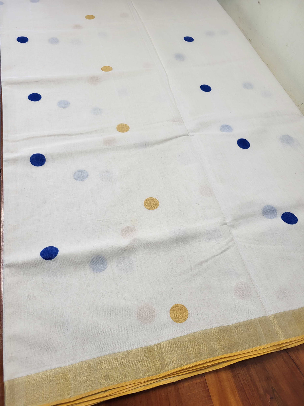 Kerala Kasavu Saree for Women