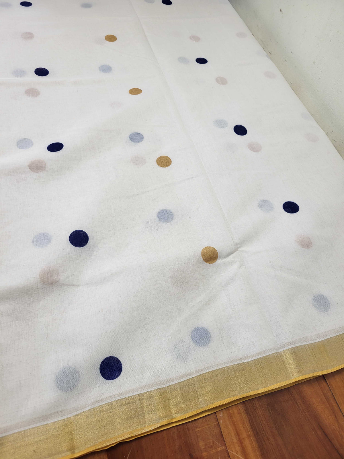 Kerala Kasavu Saree for Women