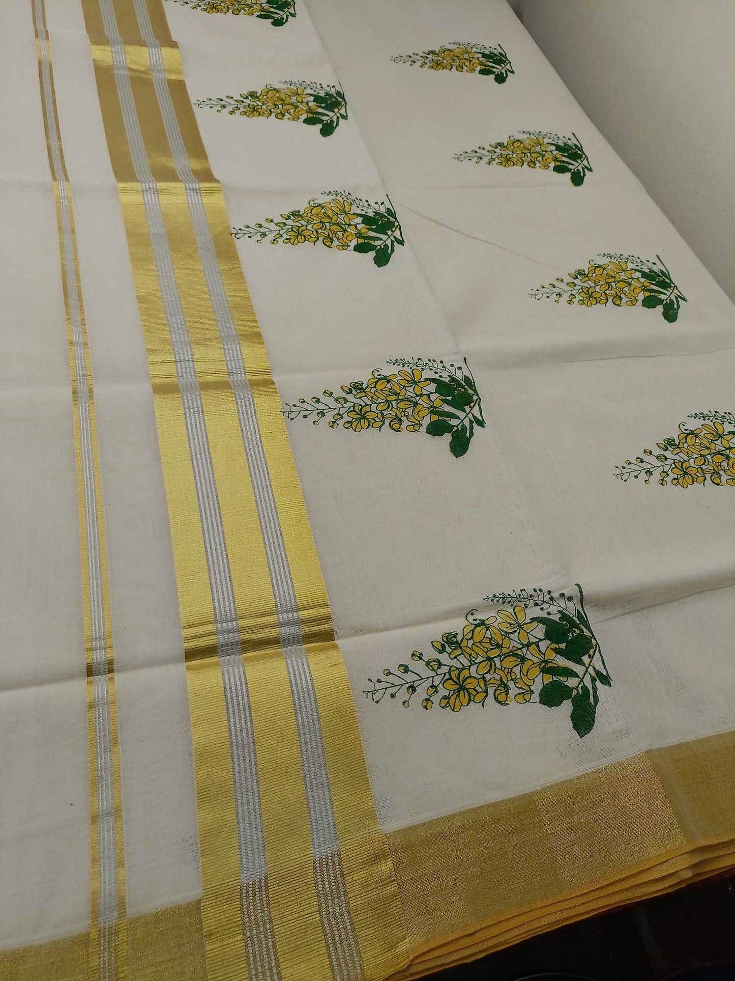Kerala Kasavu Saree for Women