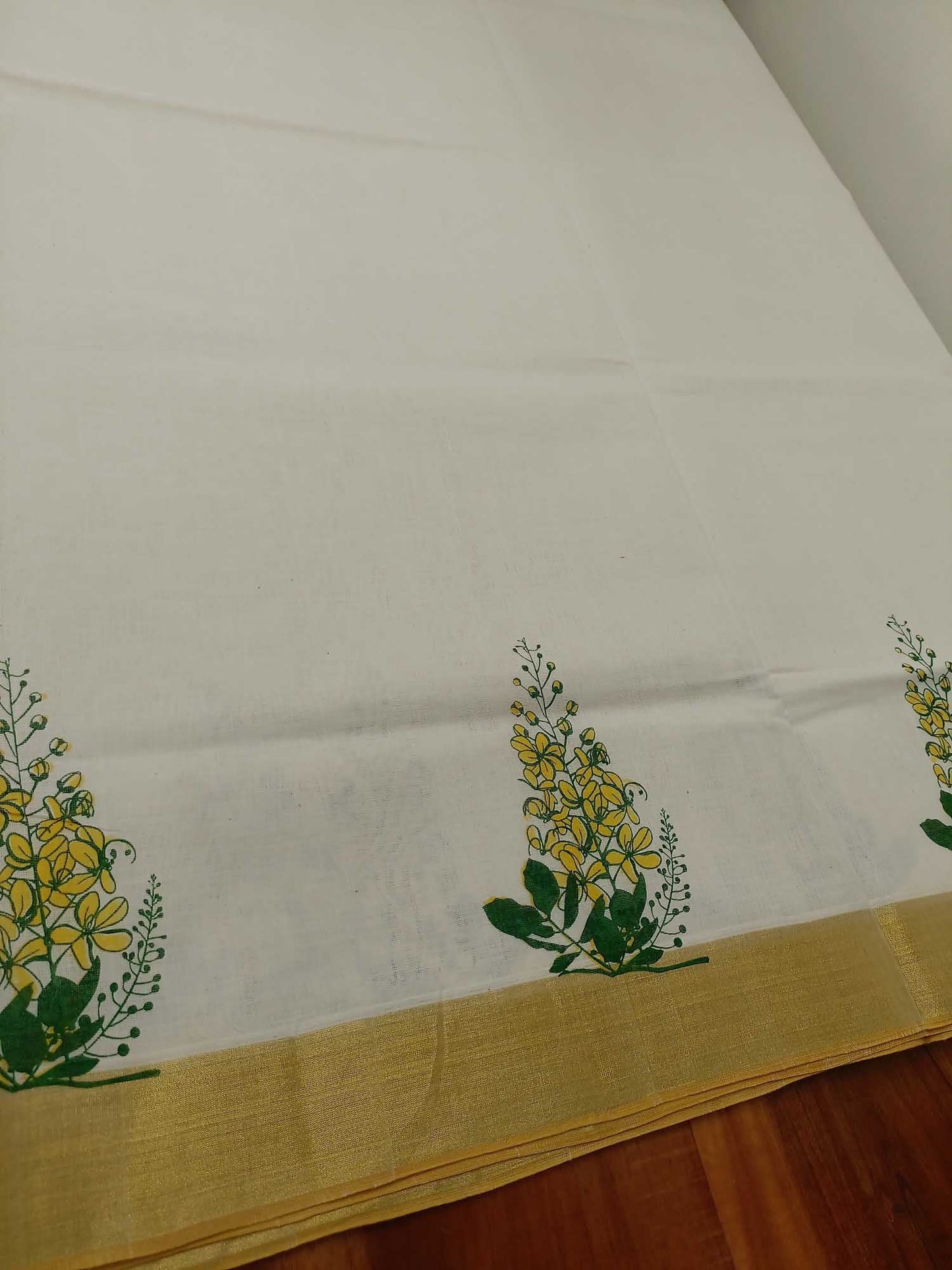 Kerala Kasavu Saree for Women