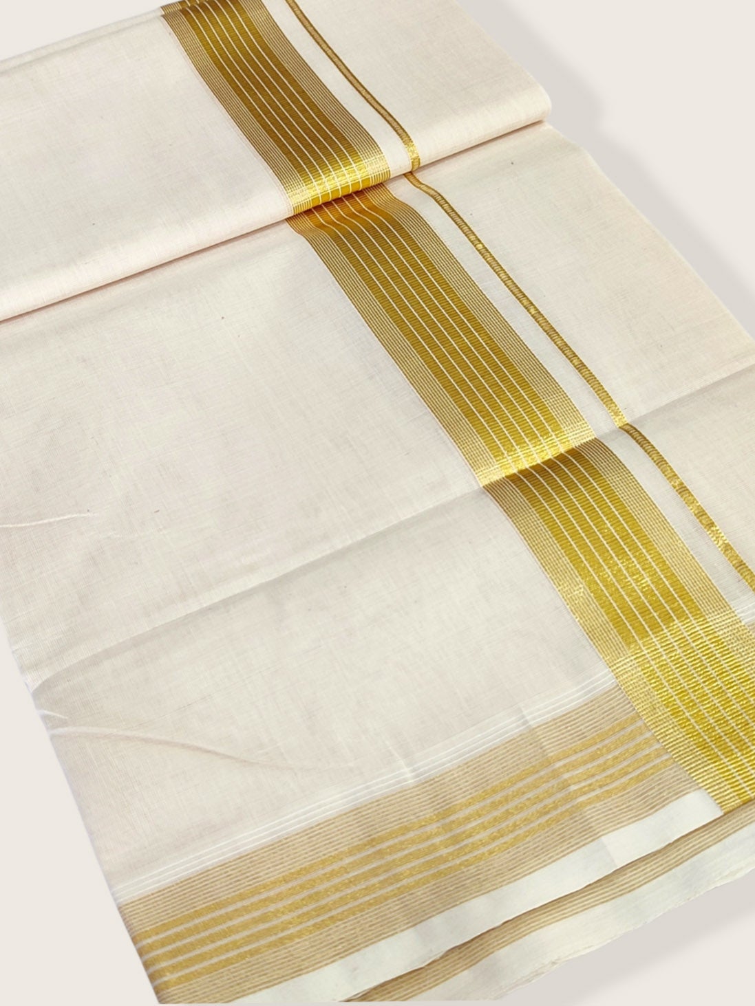 Premium Wedding Handloom Kasavu Mundu for Men
