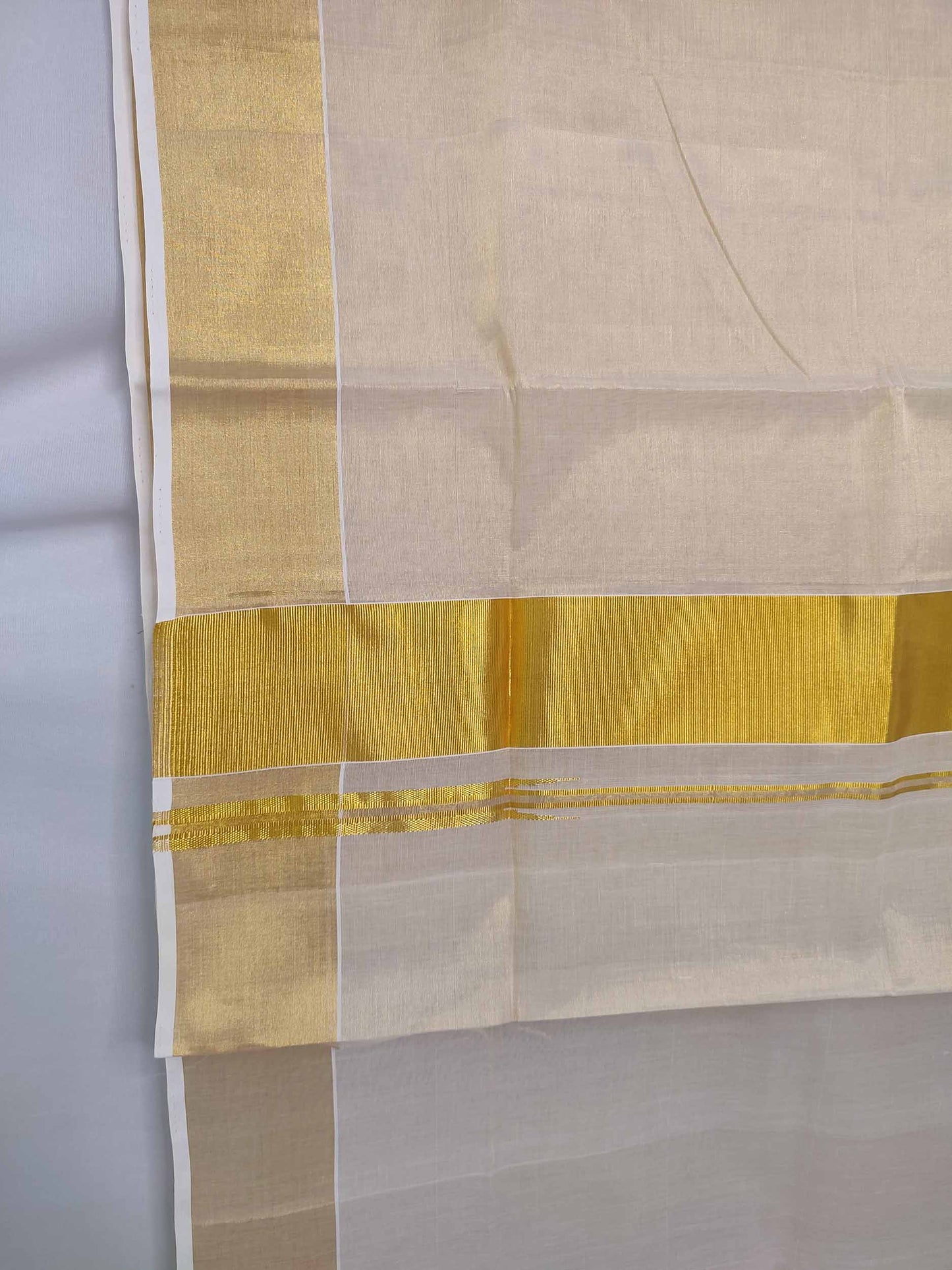Kuthampully Handloom Kasavu Saree