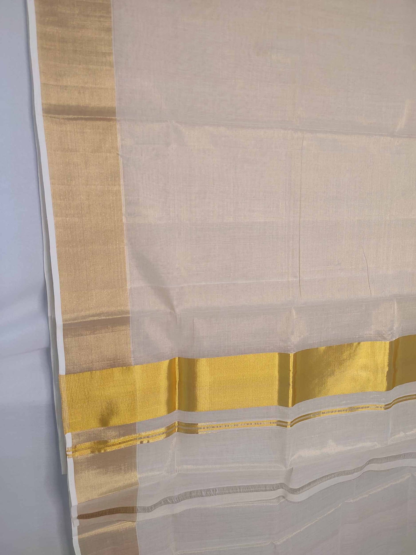 Kuthampully Handloom Kasavu Saree