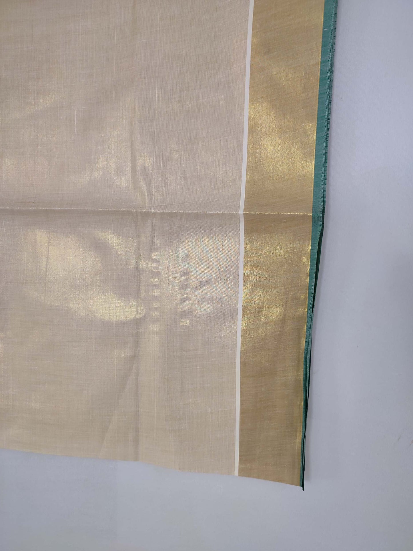 Kerala Tissue Saree for Women