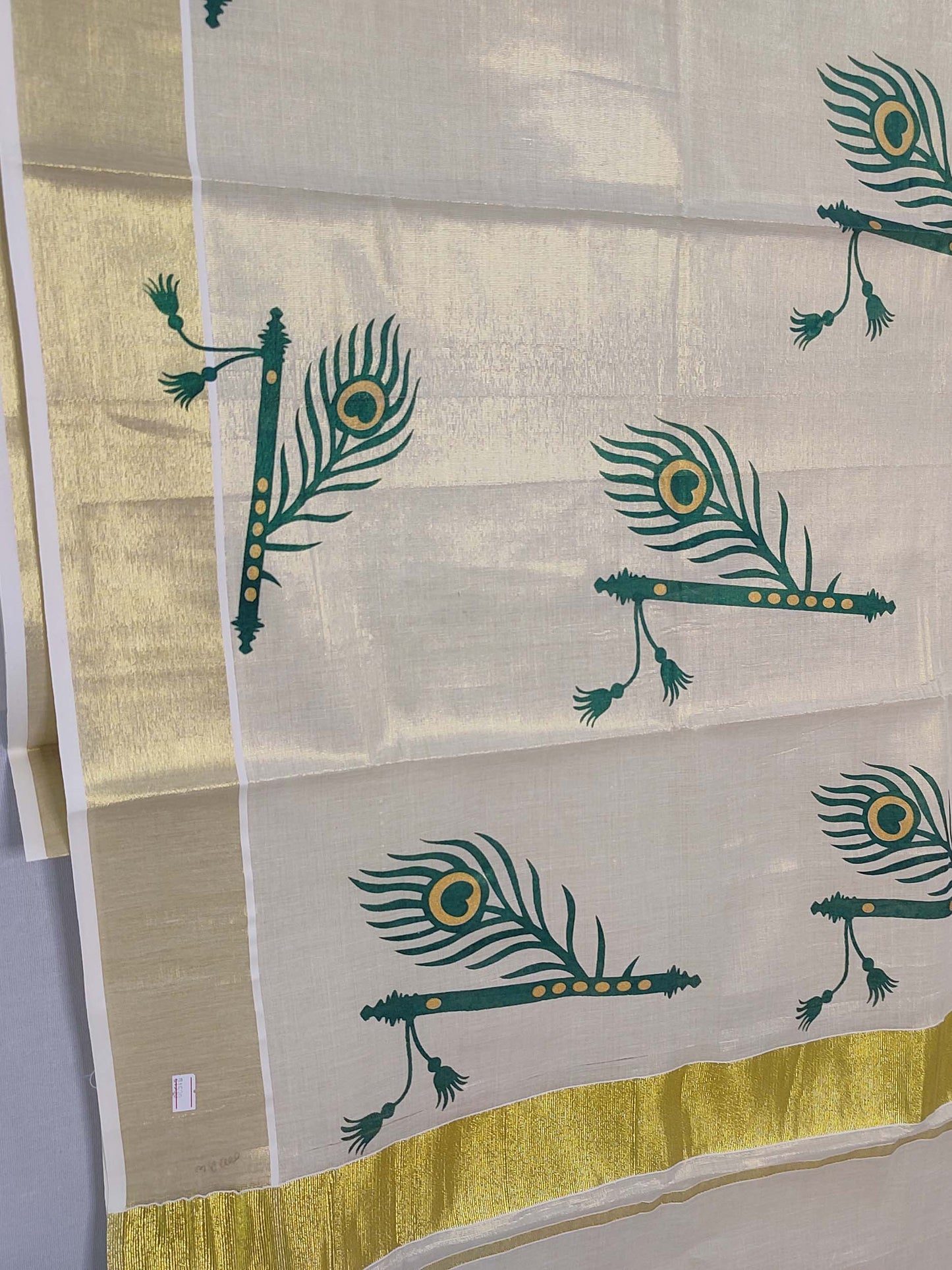 Kerala Tissue Saree for Women