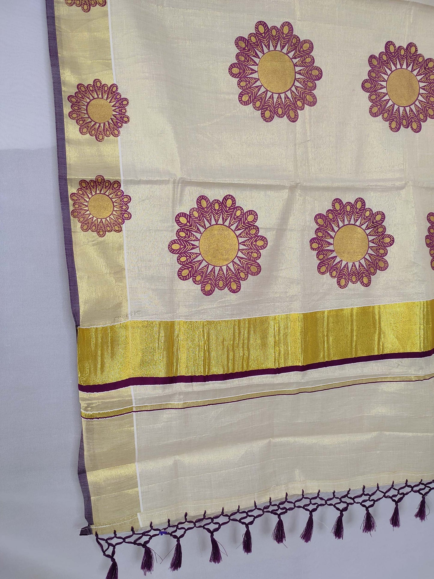 Kerala Tissue Saree for Women