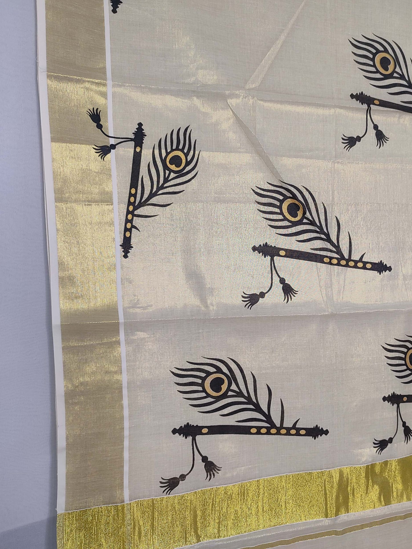 Kerala Tissue Saree for Women