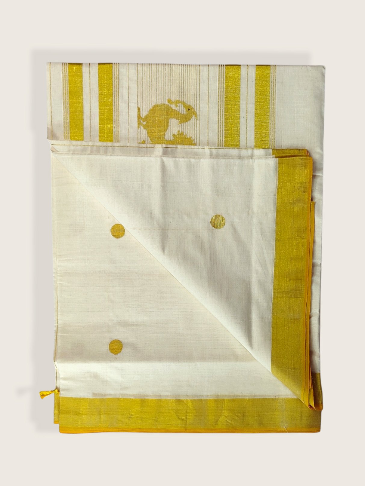 Kerala Kasavu Saree Premium Balaramapuram Handloom with Handwoven Lotus Motiff