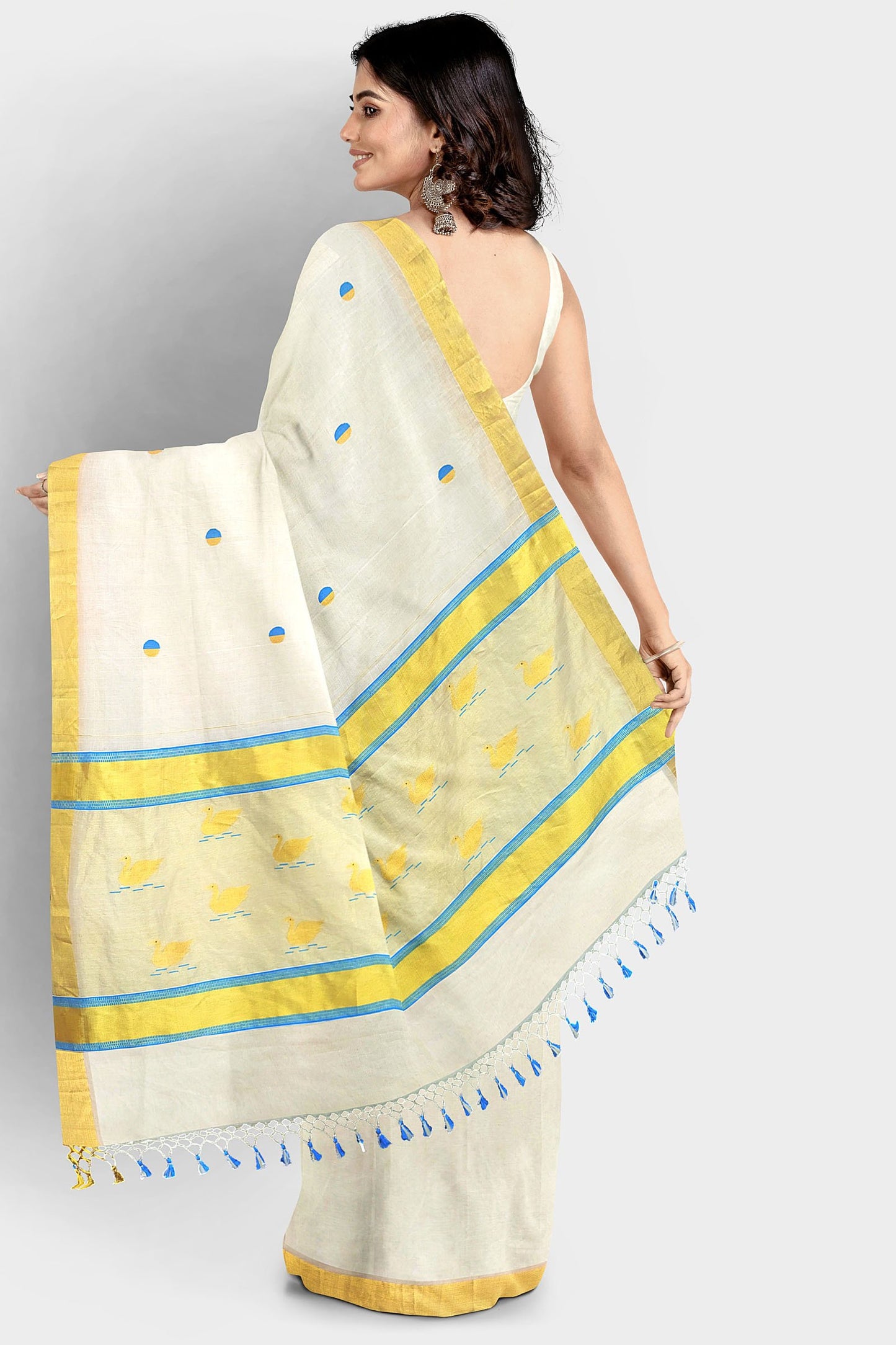 Kerala Kasavu Saree Premium Balaramapuram Handloom with Swan Motif