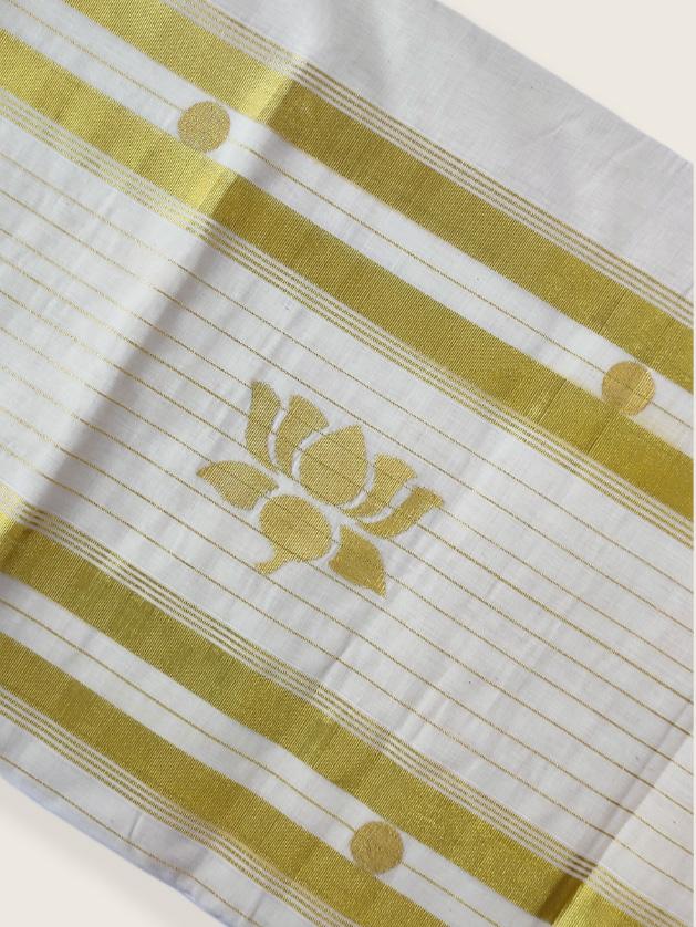 Kerala Kasavu Saree Premium Balaramapuram Handloom with Handwoven Lotus Motiff
