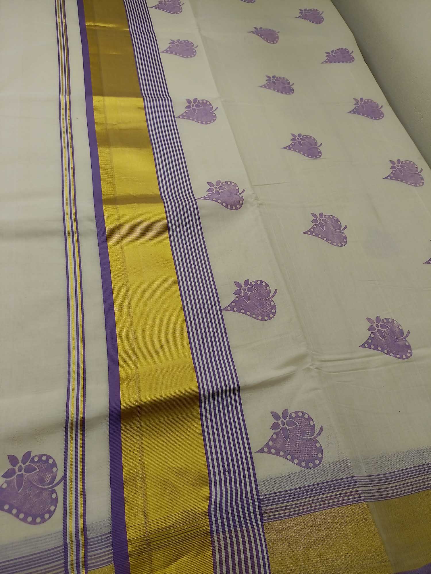 Kerala Kasavu Saree for Women