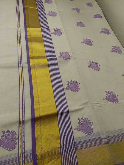 Kerala Kasavu Saree for Women