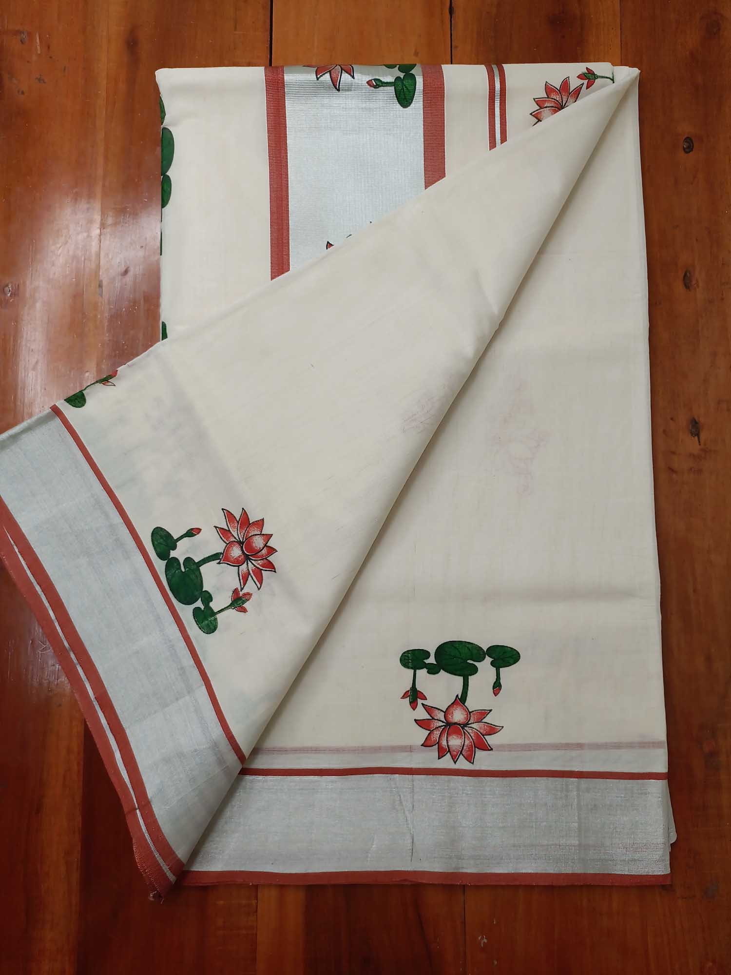 Kerala Kasavu Saree for Women