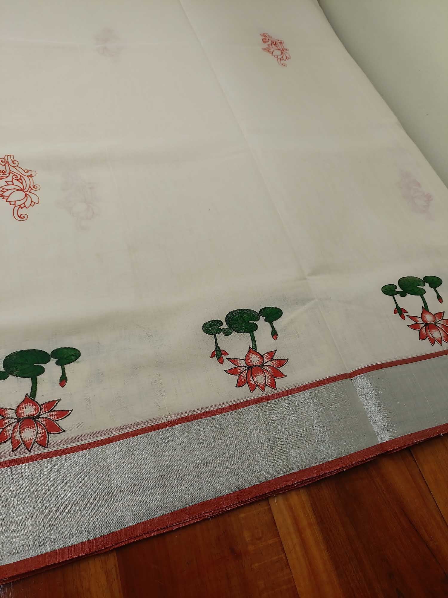 Kerala Kasavu Saree for Women