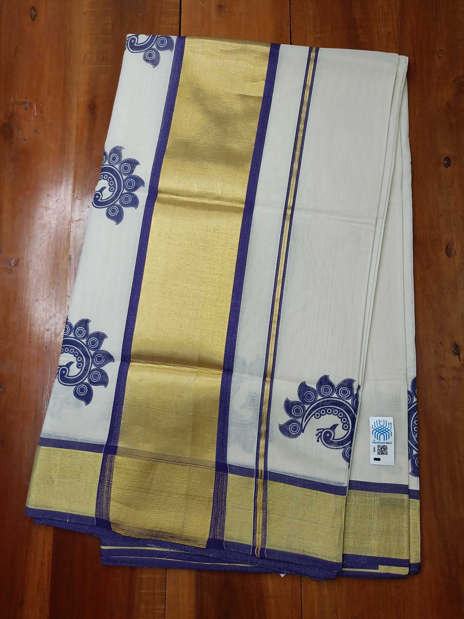 Kerala Kasavu Saree for Women