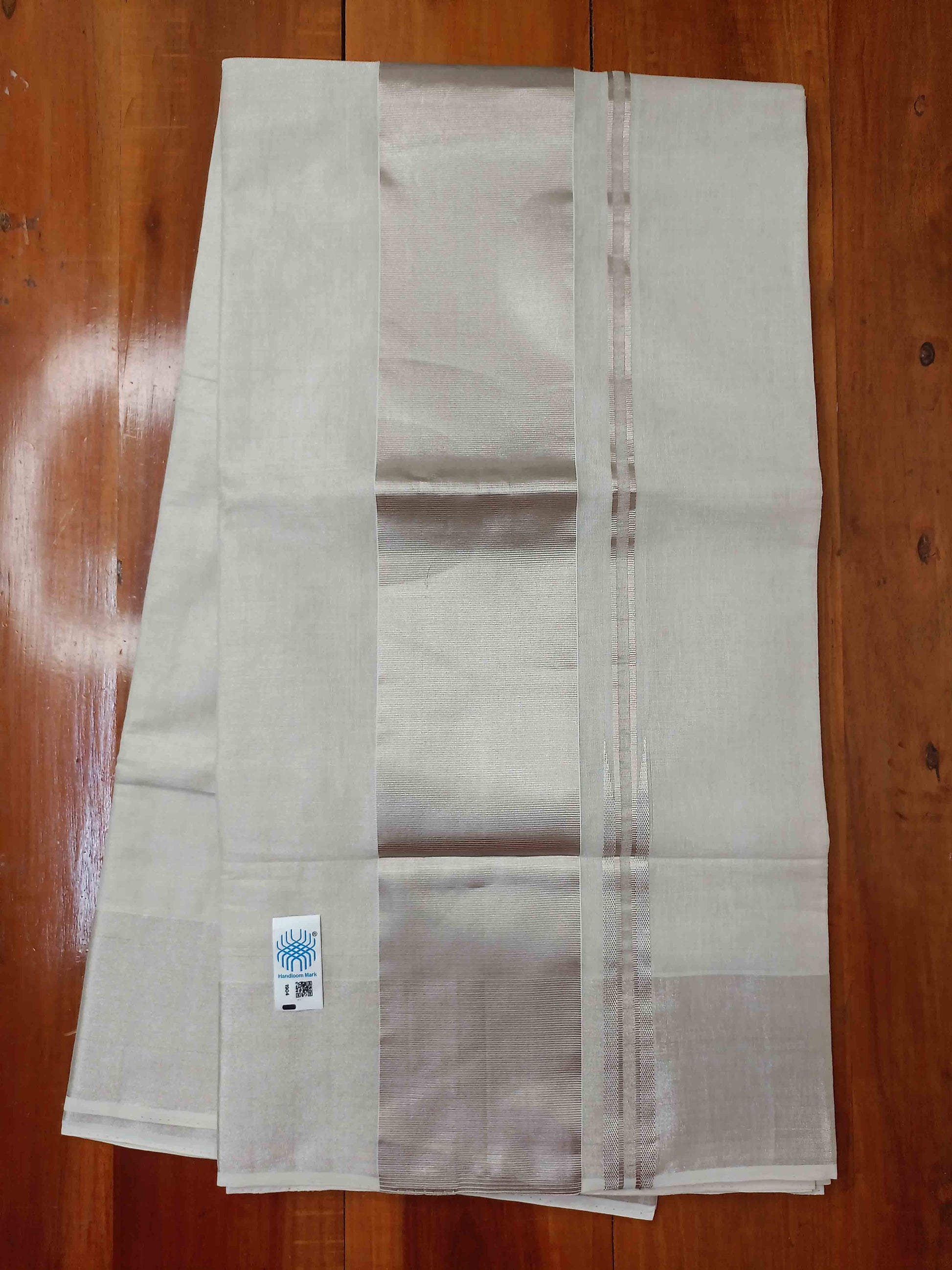 Kuthampully Handloom Kasavu Saree