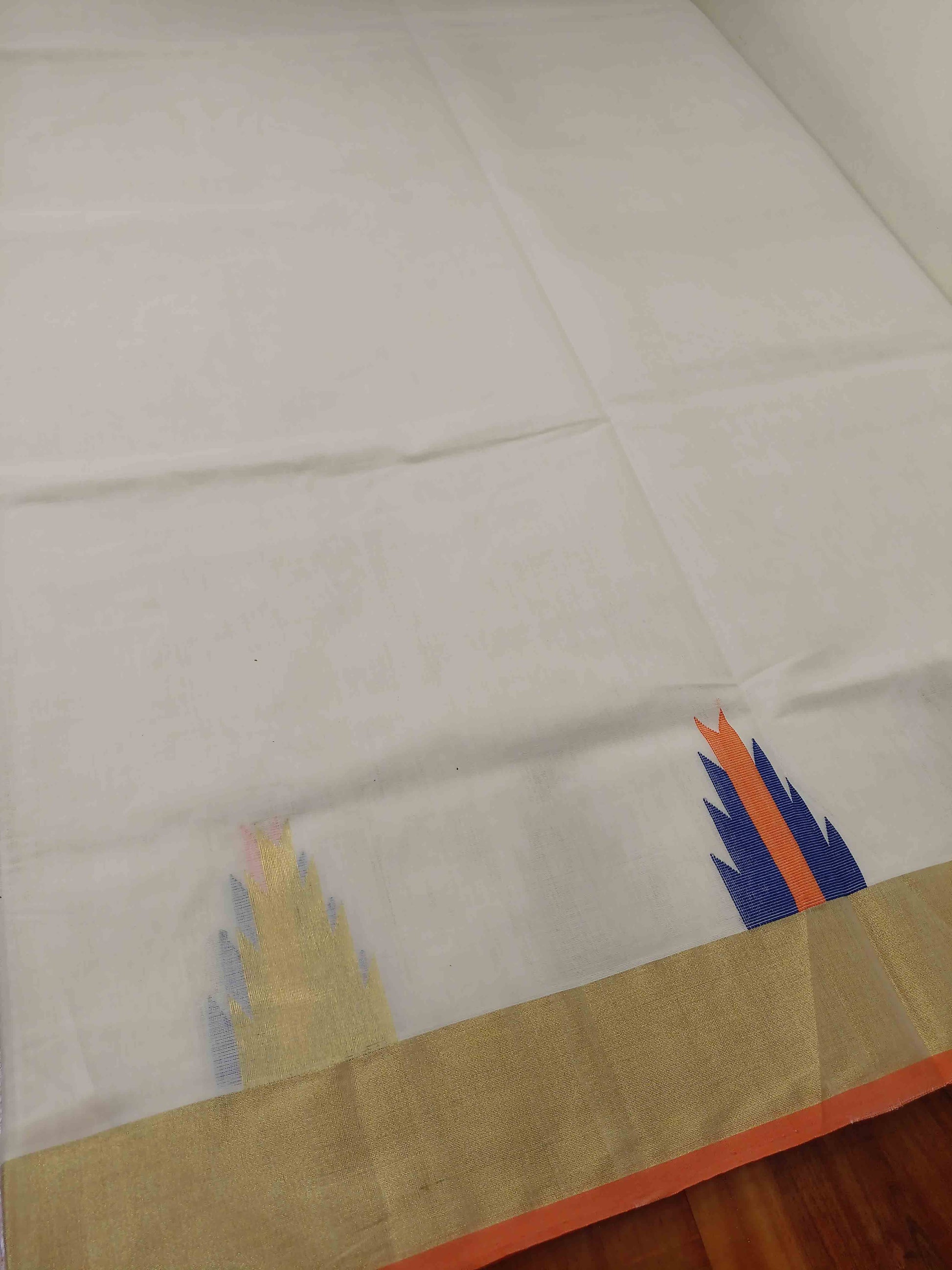 Kuthampully Handloom Kasavu Saree