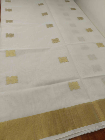 Kuthampully Handloom Kasavu Saree