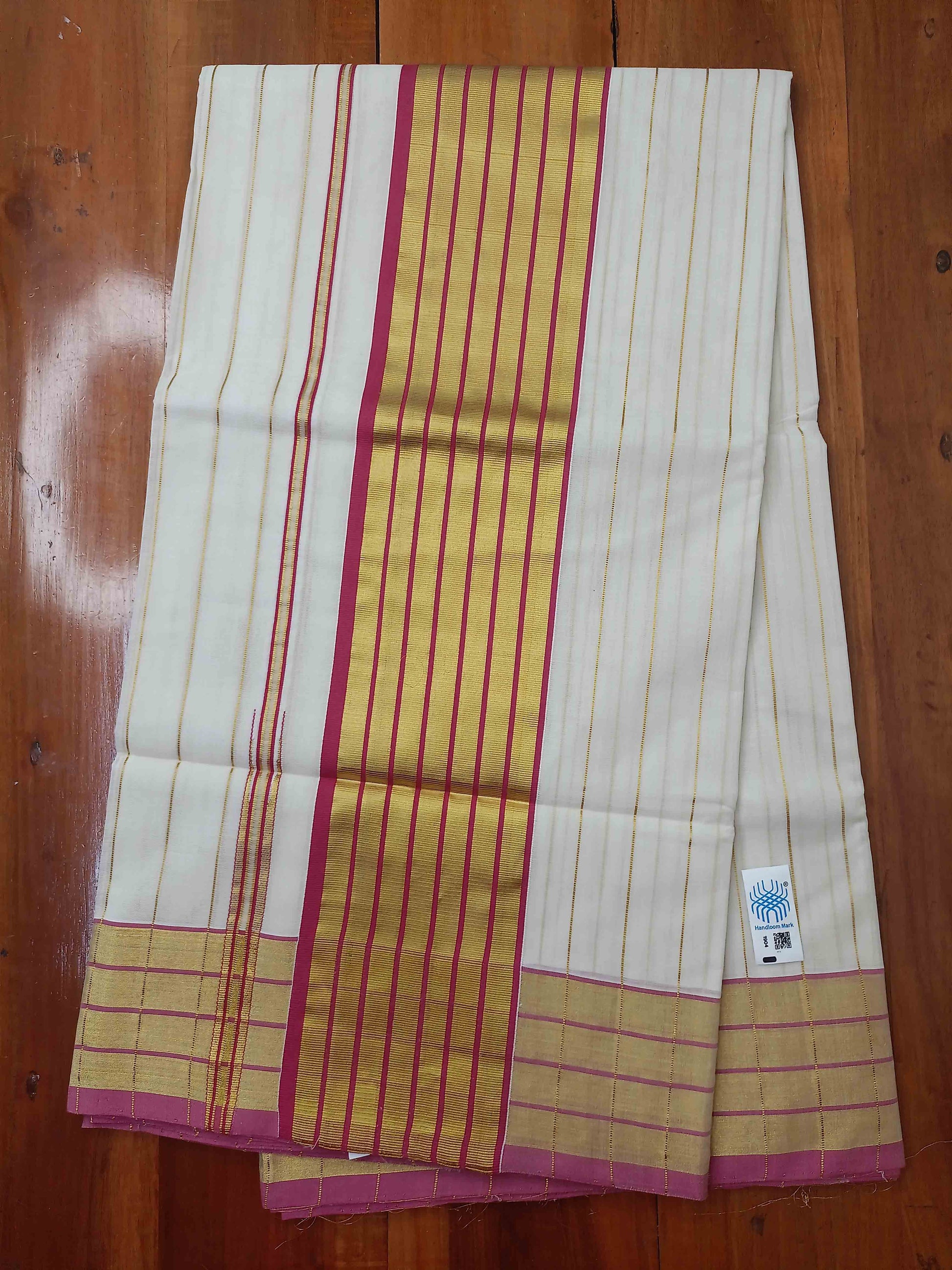 Kuthampully Handloom Kasavu Saree