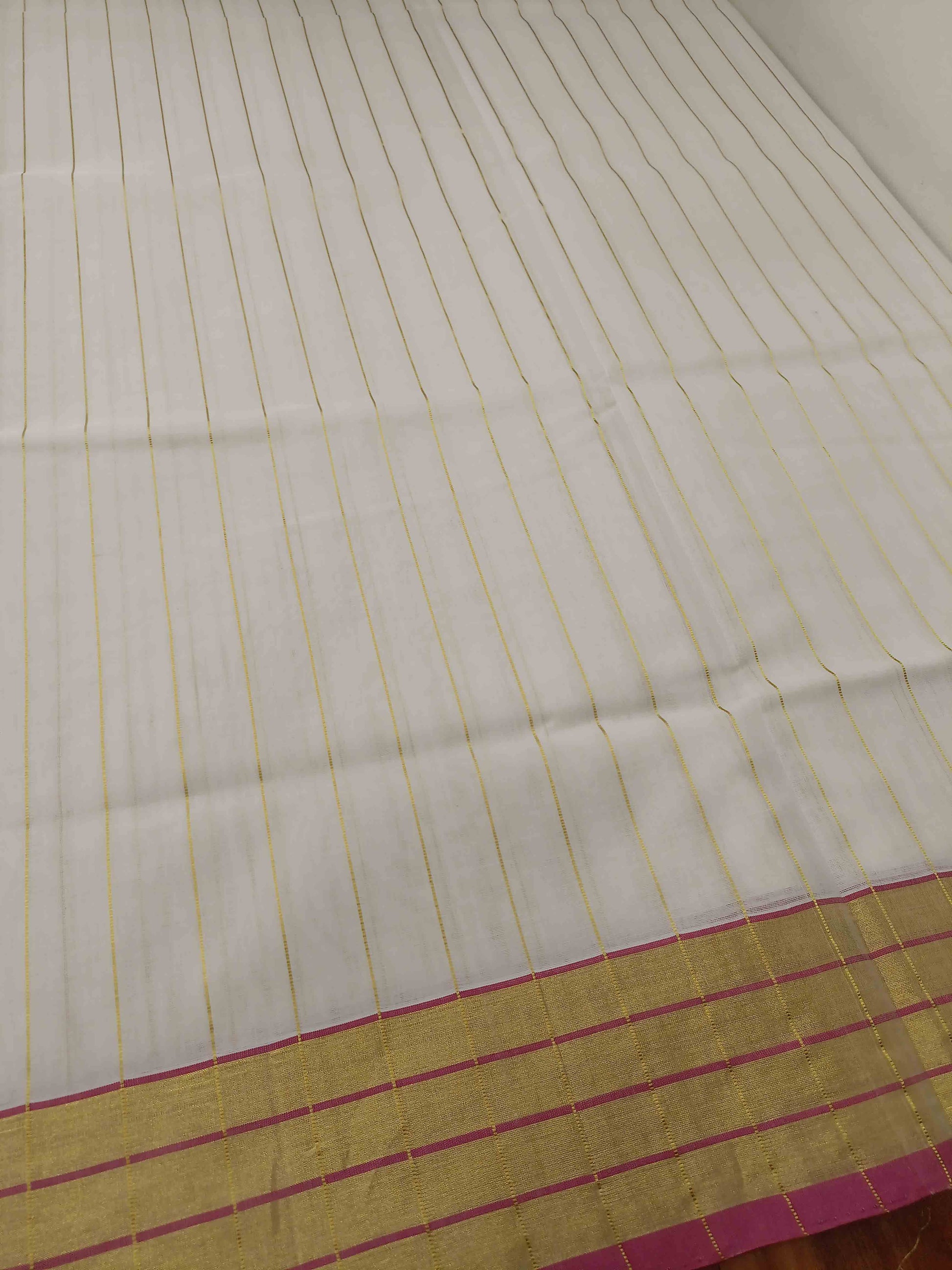 Kuthampully Handloom Kasavu Saree