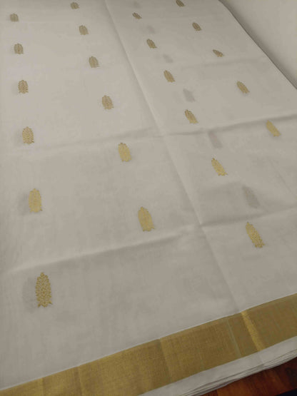 Kuthampully Handloom Kasavu Saree