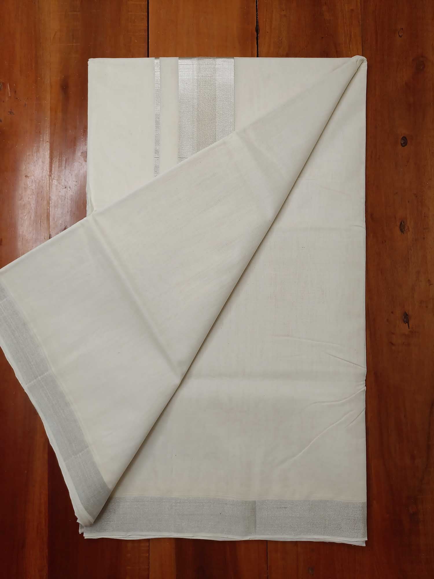 Kerala Kasavu Saree for Women