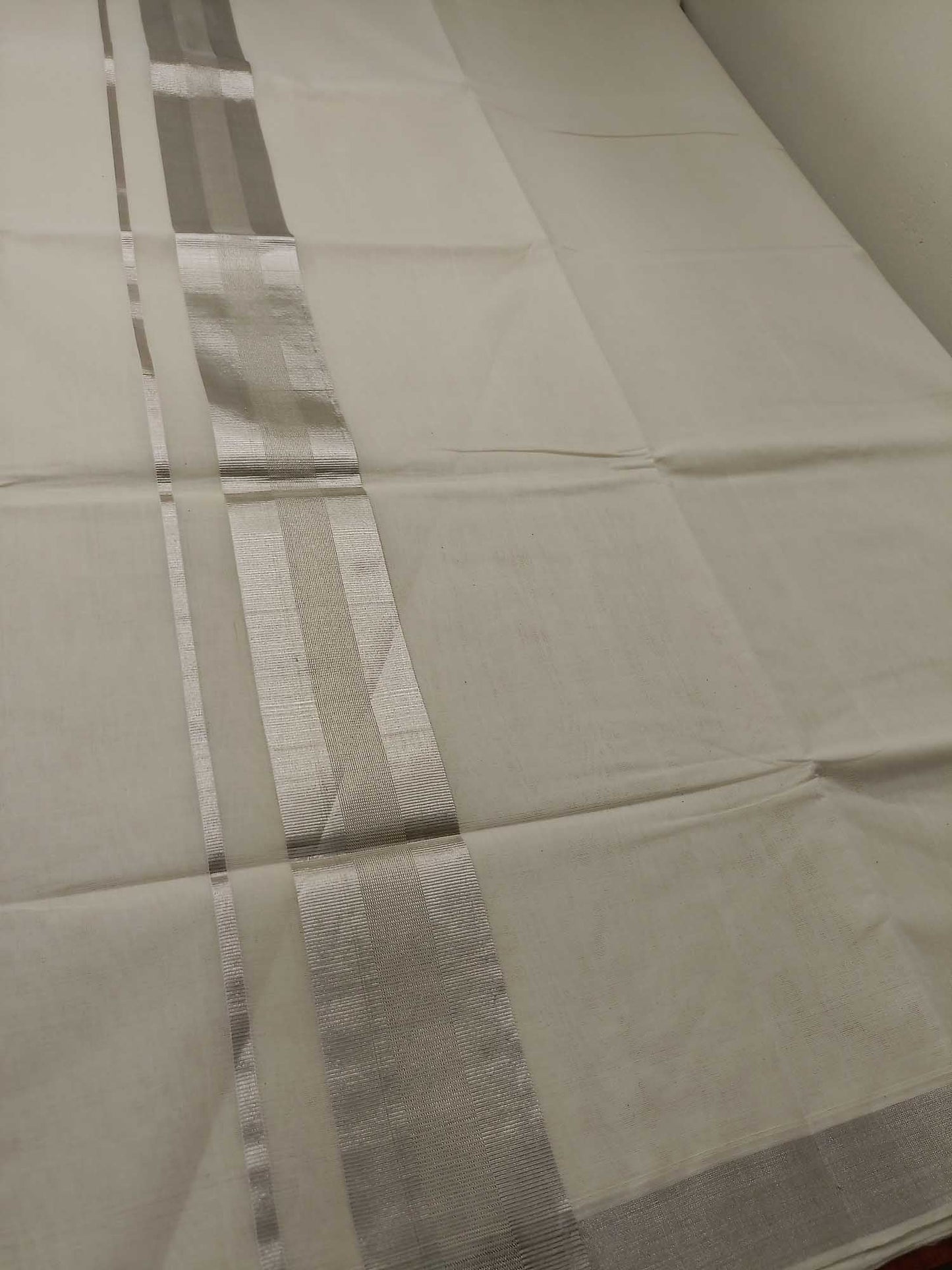 Kerala Kasavu Saree for Women