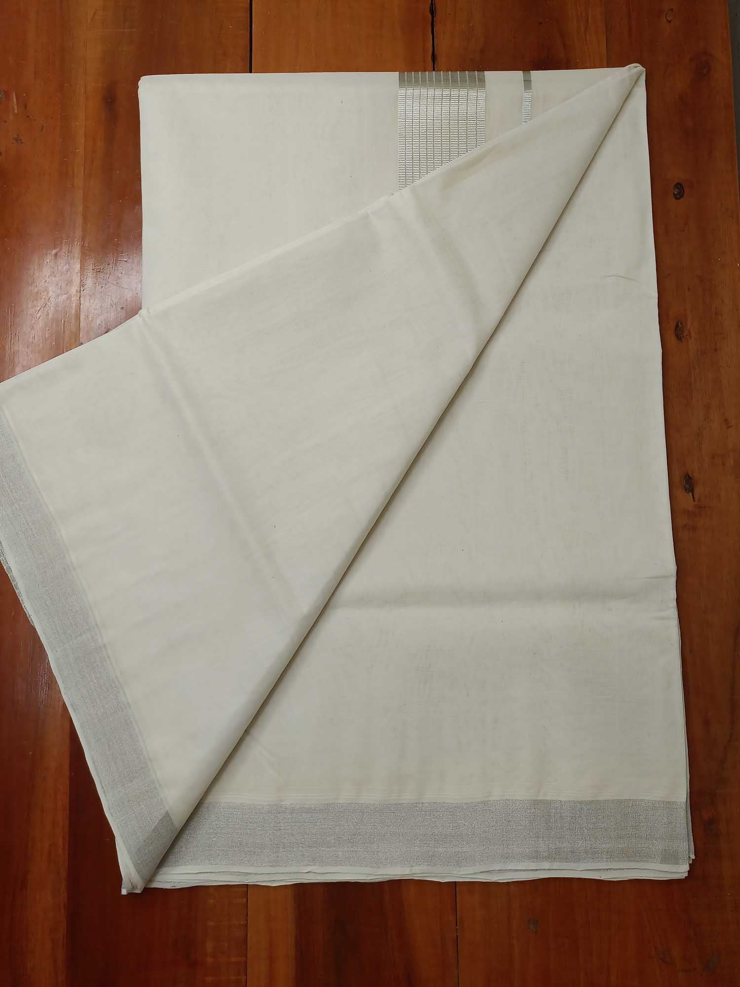 Kerala Kasavu Saree for Women