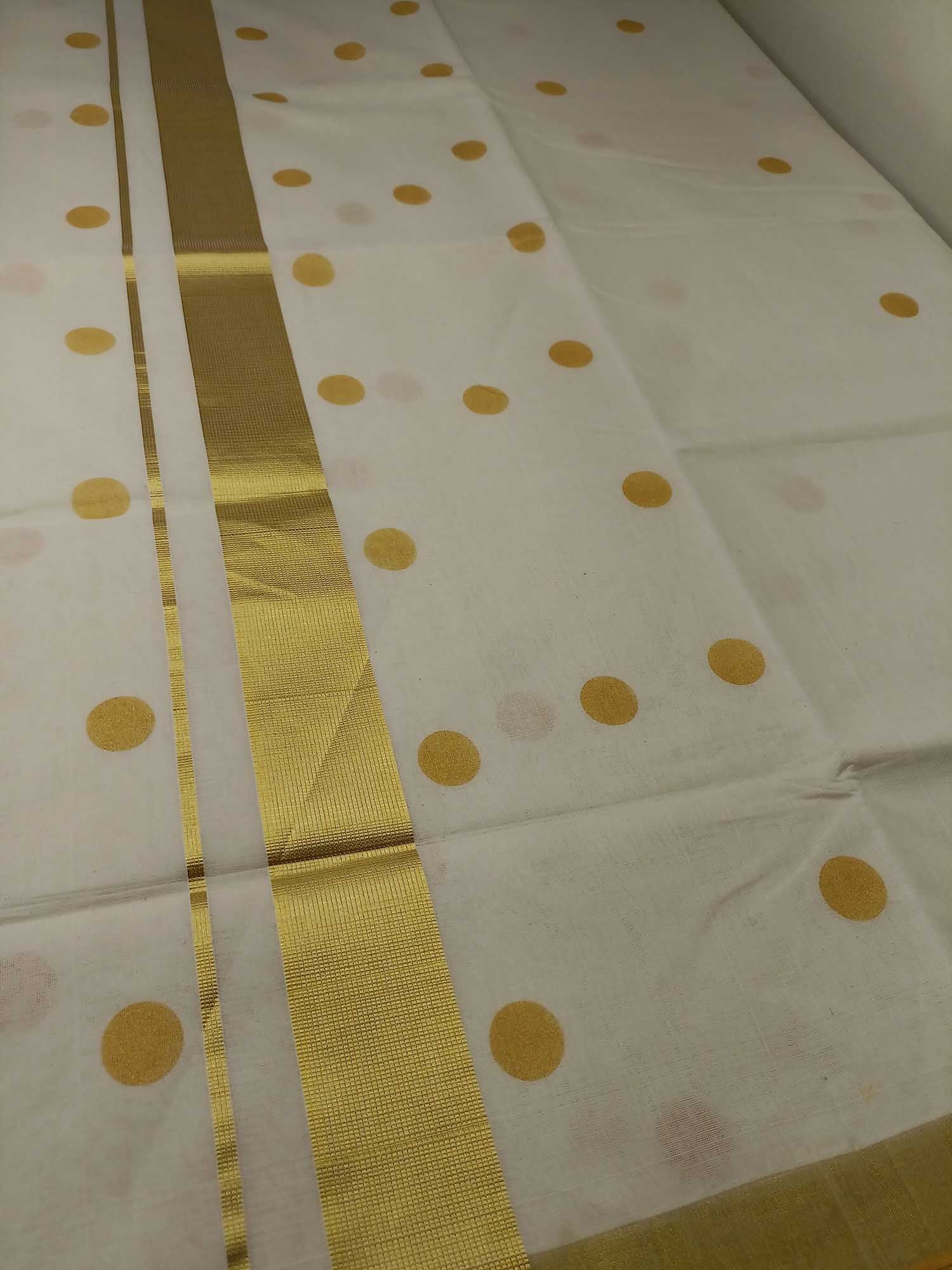 Kerala Kasavu Saree for Women