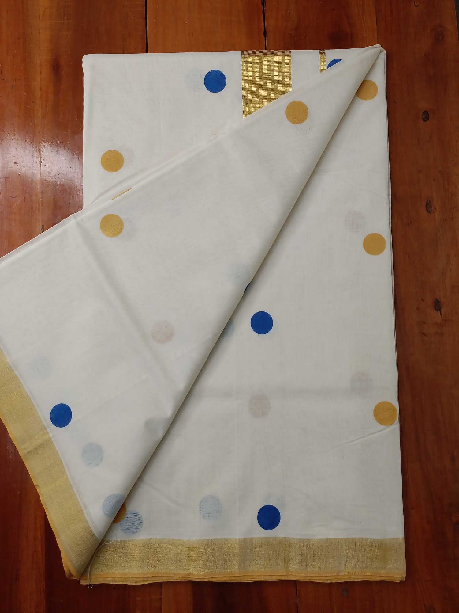 Kerala Kasavu Saree for Women