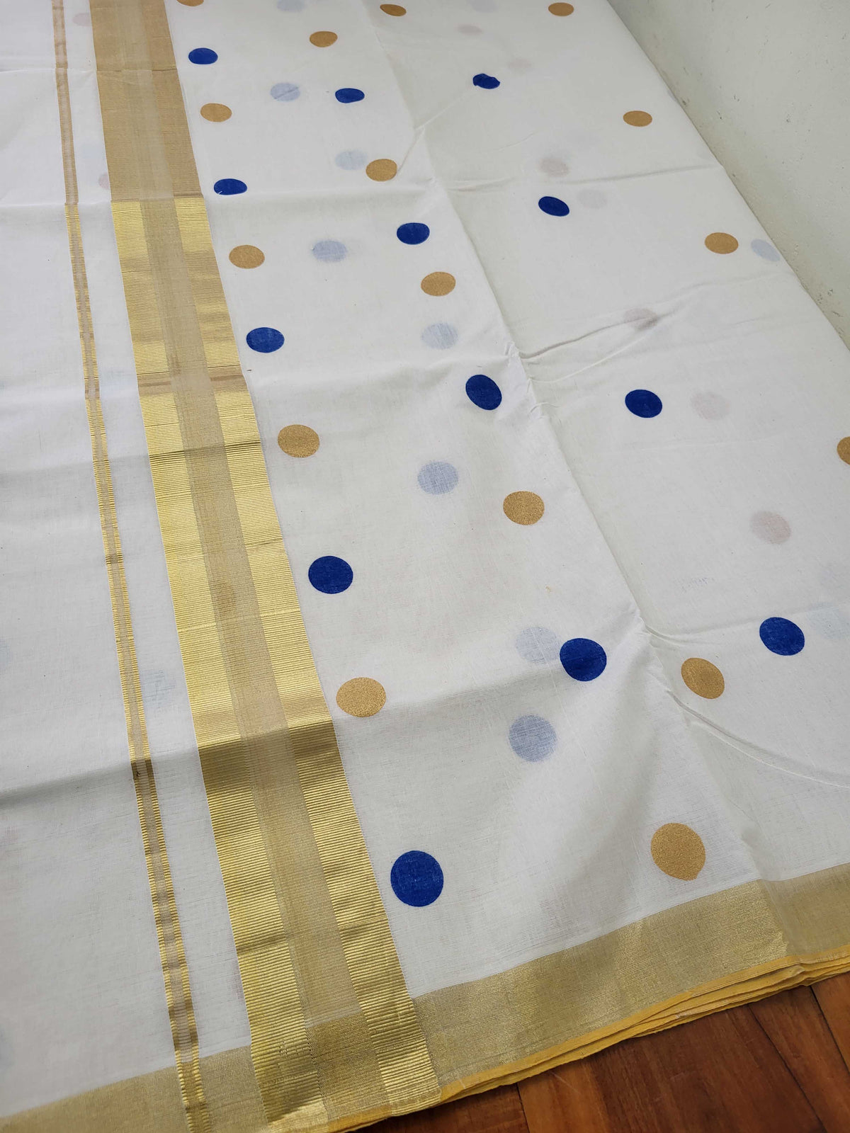 Kerala Kasavu Saree for Women