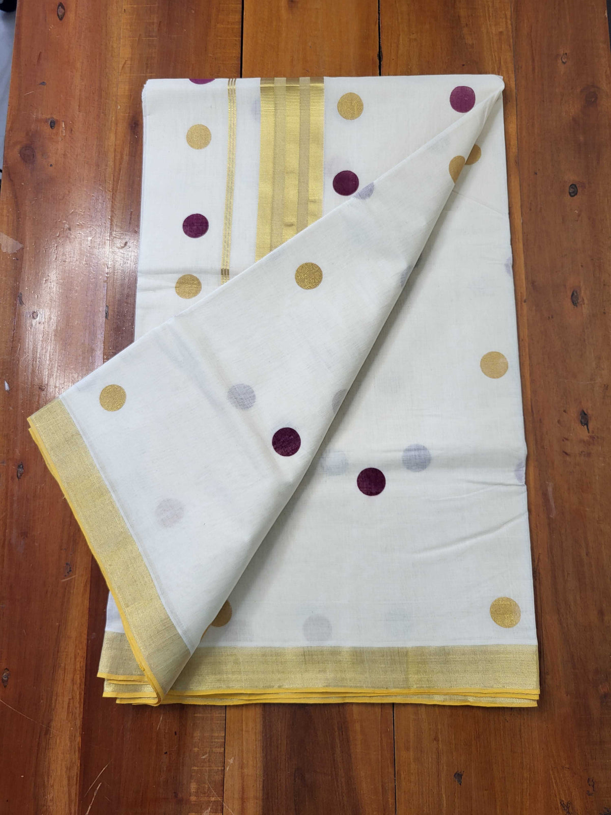 Kerala Kasavu Saree for Women