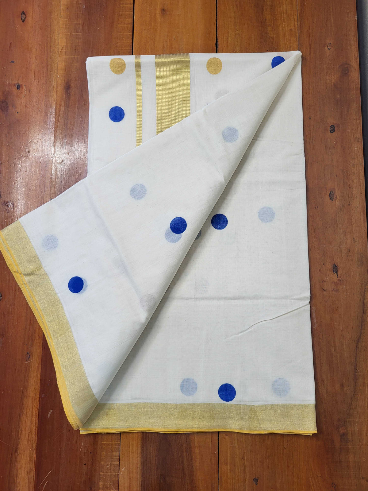 Kerala Kasavu Saree for Women