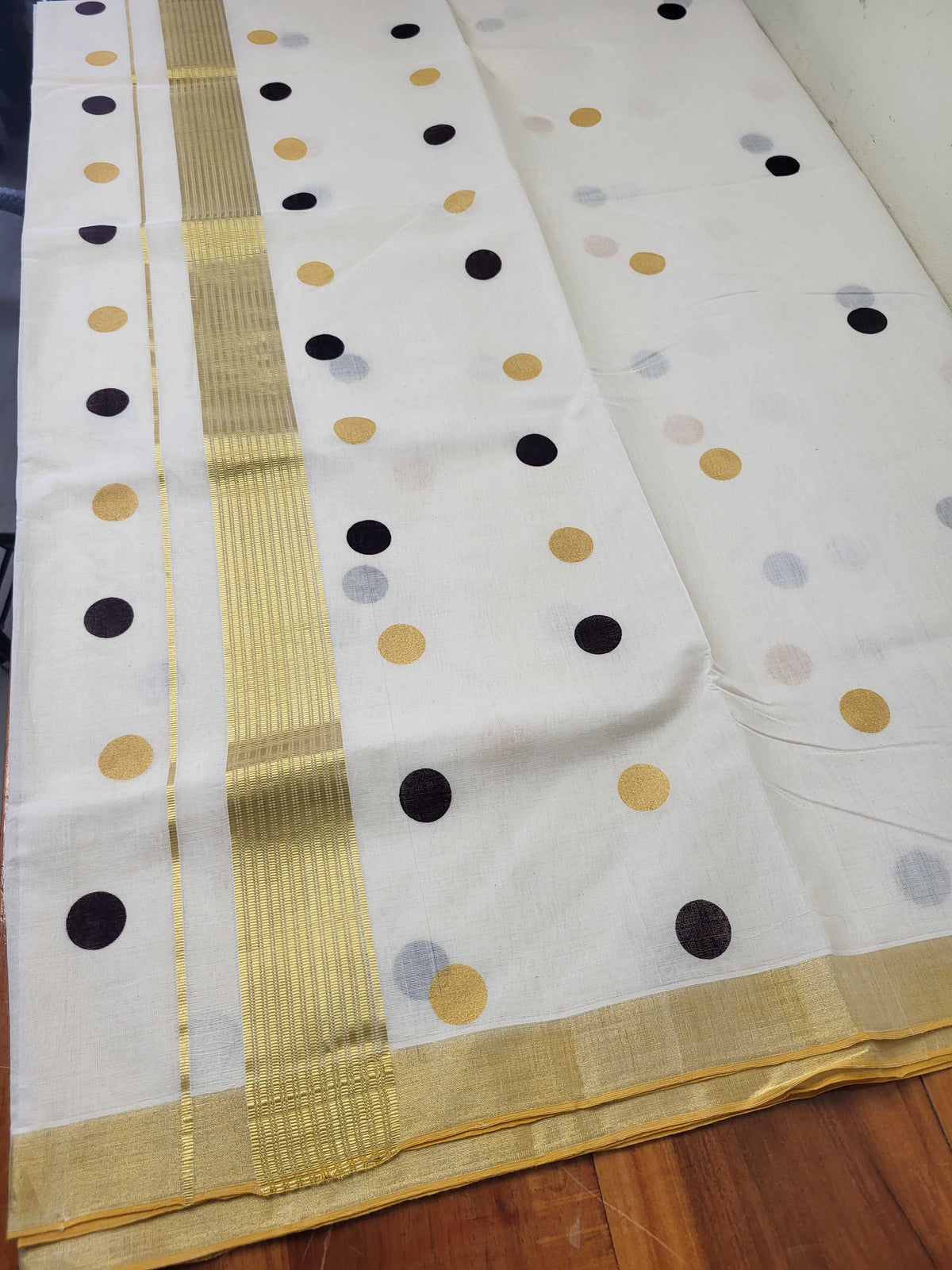 Kerala Kasavu Saree for Women