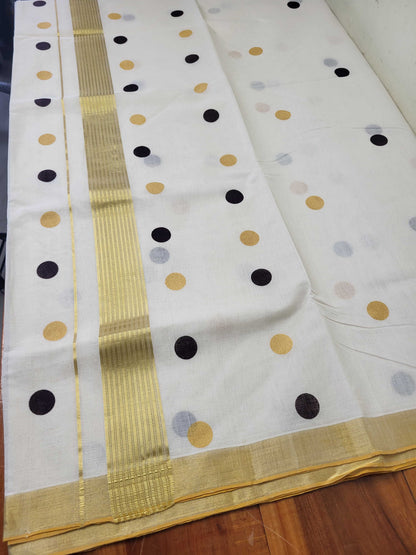 Kerala Kasavu Saree for Women