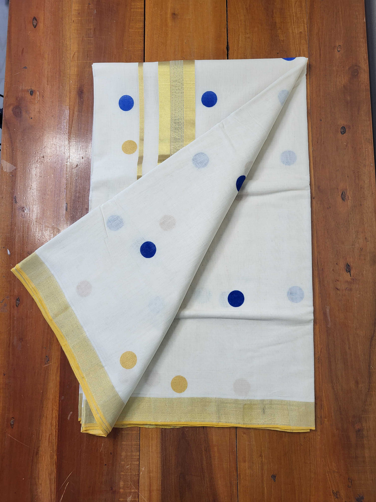 Kerala Kasavu Saree for Women